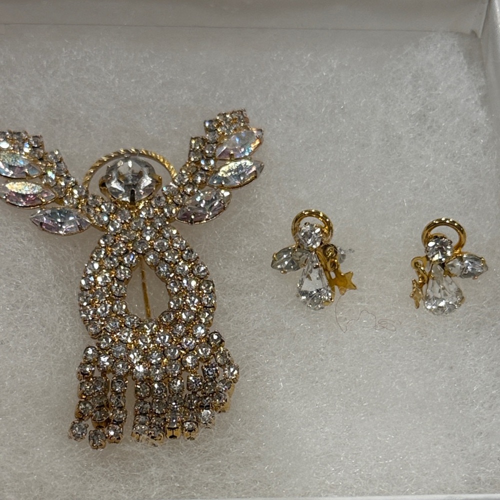 Vintage Aurora Borealis Christmas angel brooch rhinestone & angel bling earrings